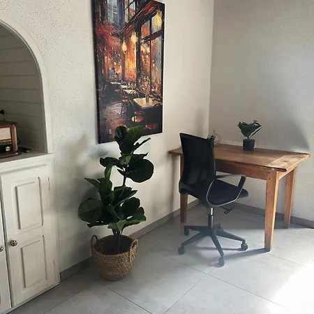 Lovely In Loire For 10 Prázdninový dům